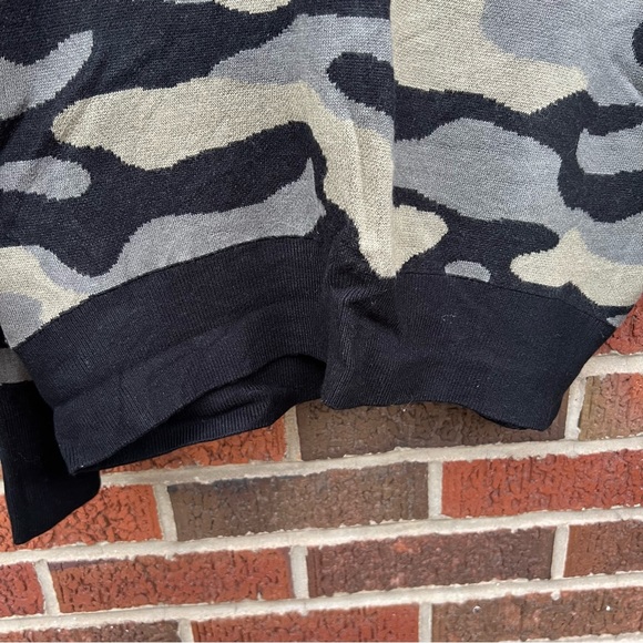 Isaac Mizrahi Sage Green and Black Camouflage Pattern Sweater - Picture 3 of 4